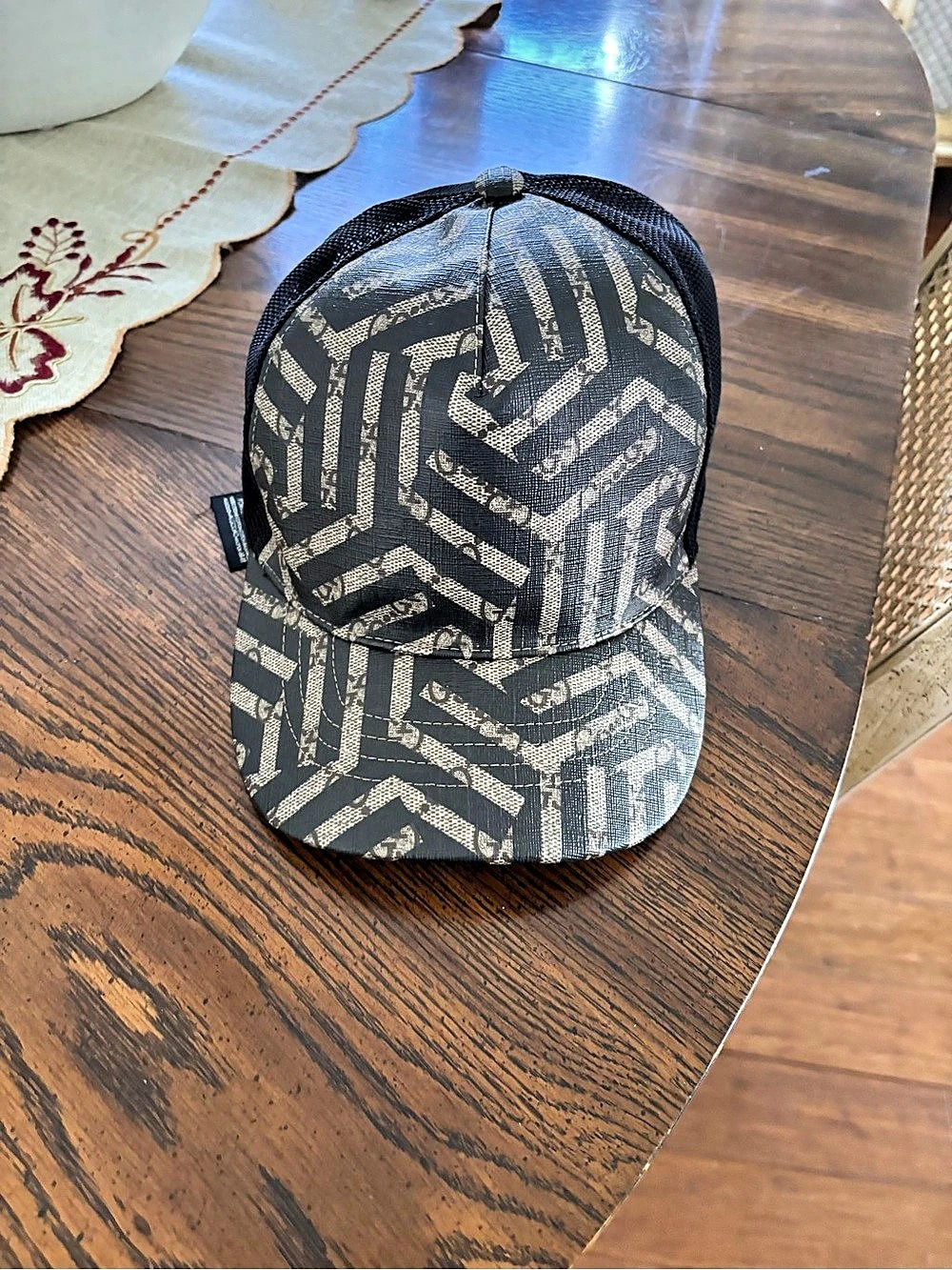 Gucci GG Supreme Baseball Hat Grey Black in Black & Gray